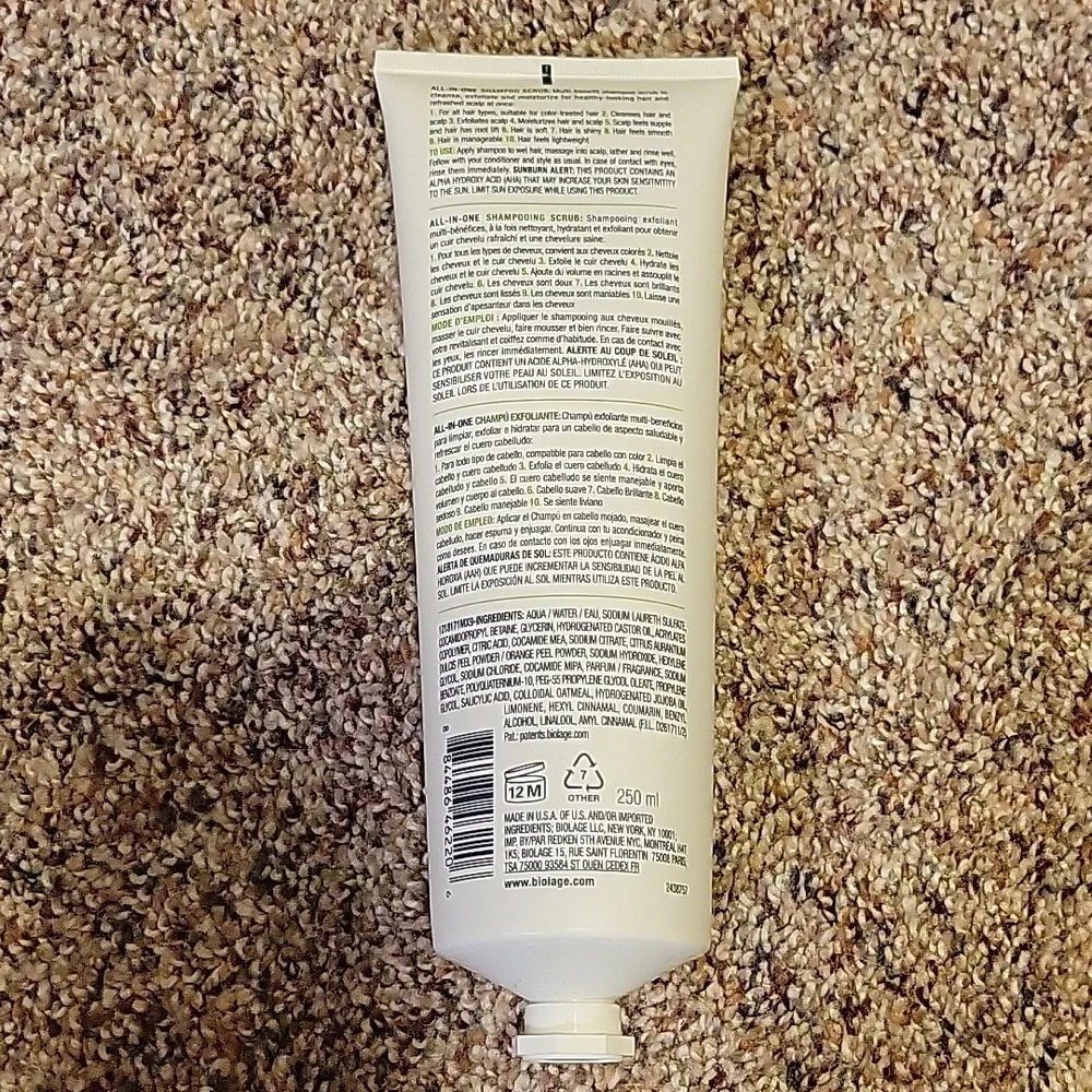 Biolage All-in-One Shampoo Scrub - Picture 4 of 4